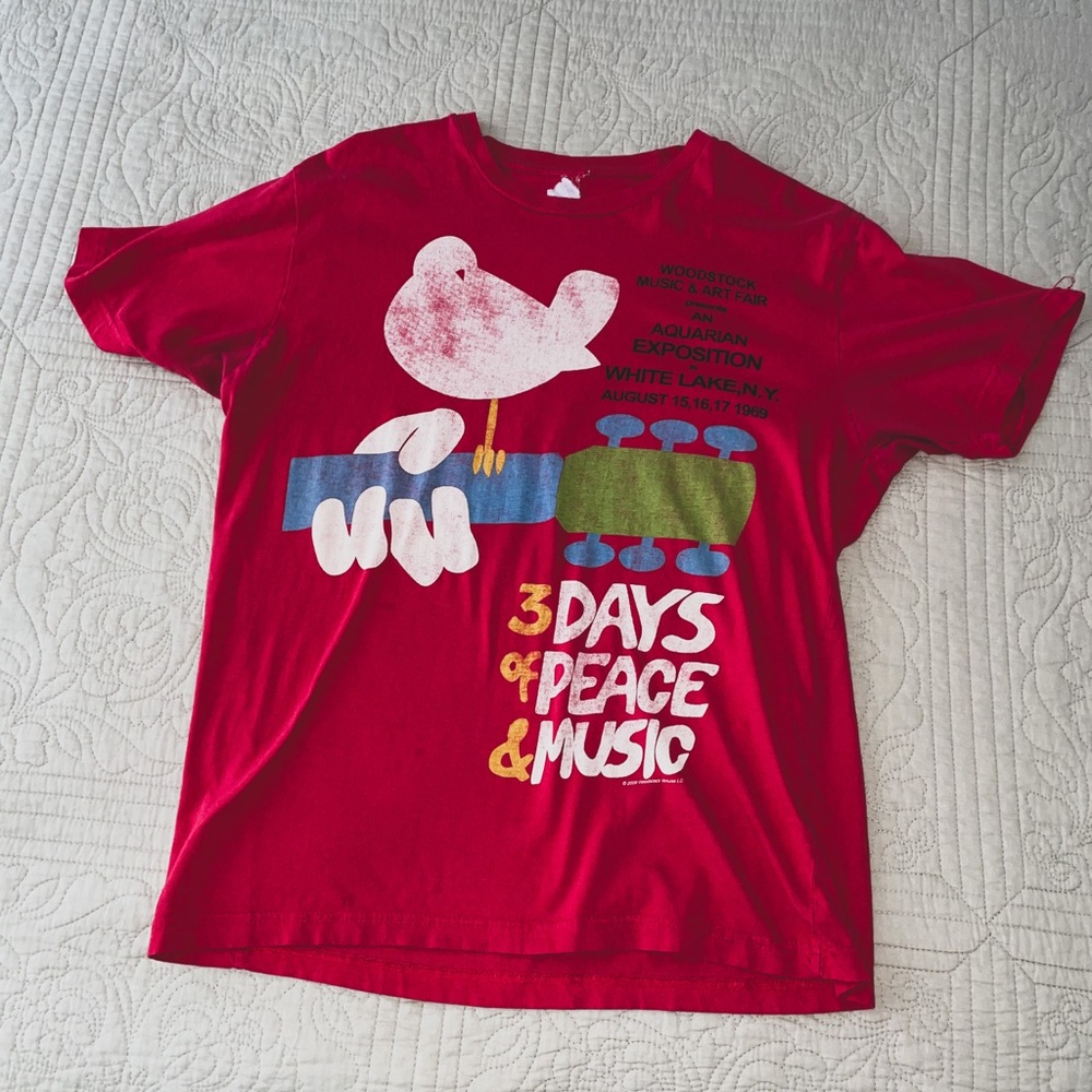 Vintage Woodstock shirt!